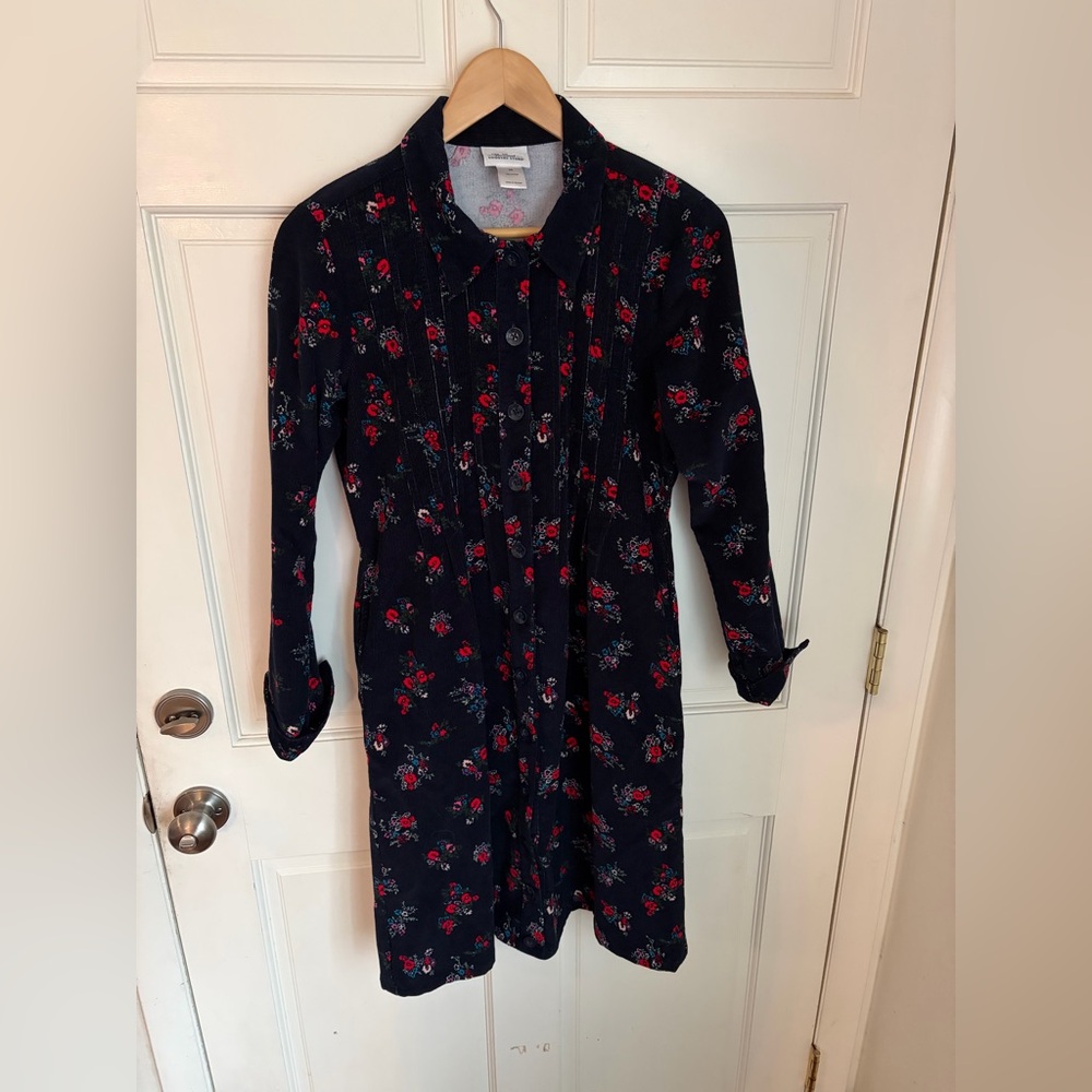 The Vermont Country Store Pintuck Cotton Corduroy Dress in Navy Floral XS